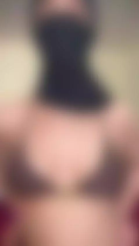 When my boobs jiggle, your brain shuts off 😶‍🌫️ by arabalya