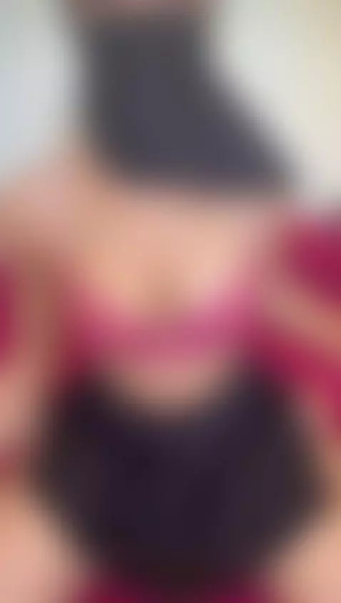 Titties trembling just for your gaze 👀💦 by arabalya