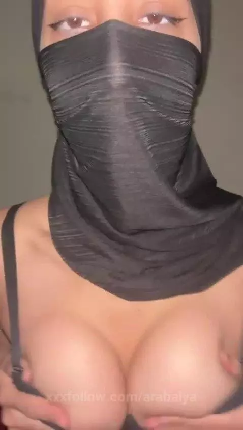 Boobs that bounce with every breath I moan. by arabalya