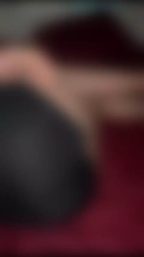 Don’t be shy — stare. I know you are. by arabalya