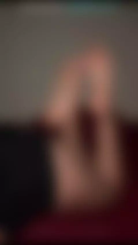 Feet on display 😏 by arabalya