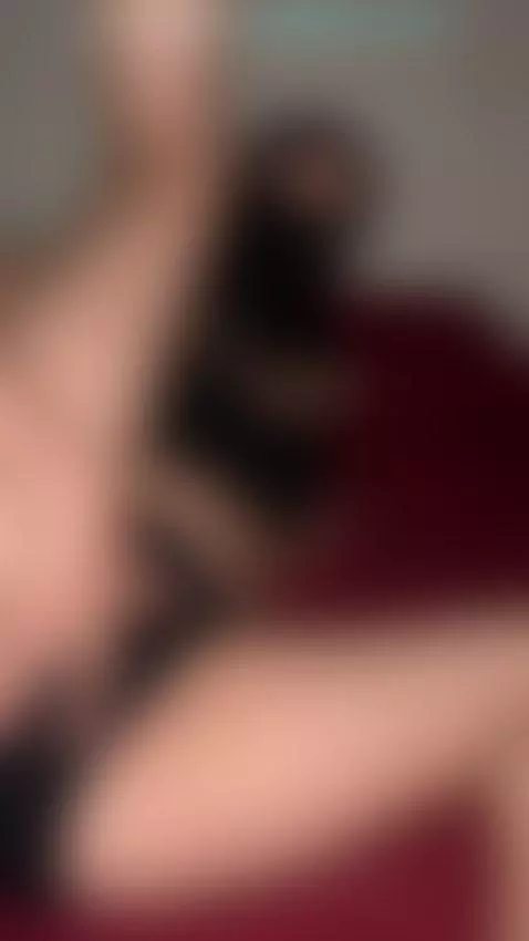 rubbing until i can’t take it anymore 😵 by arabalya