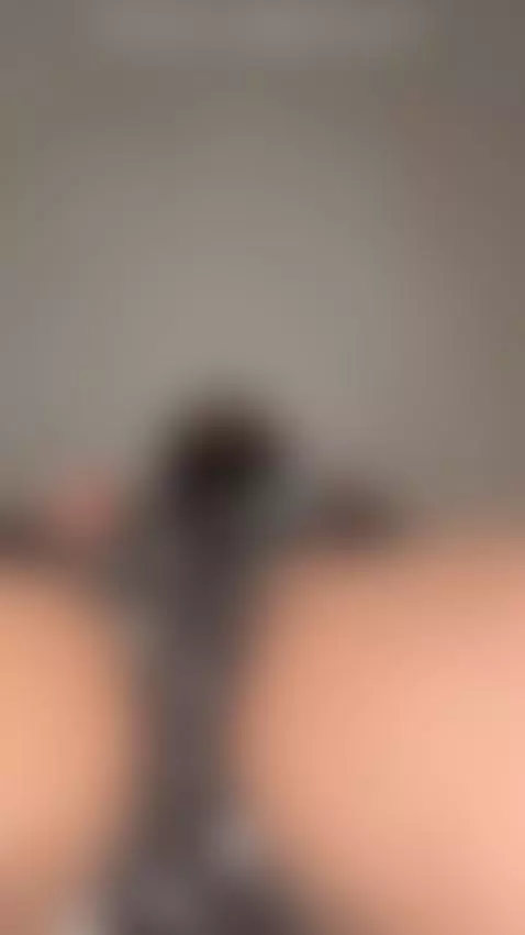 just a little self-care session 💅 by arabalya