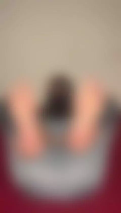 Footsie time 🦶 by arabalya