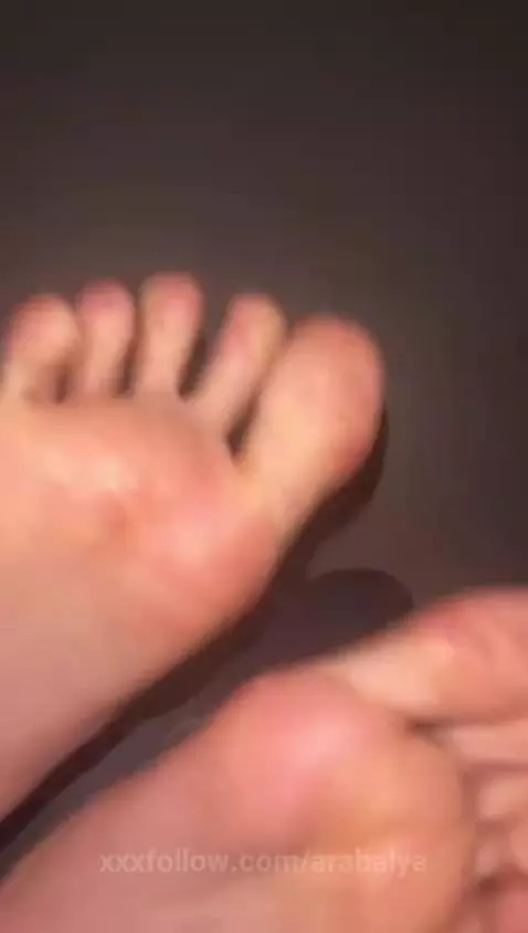 Feet that speak louder than words by arabalya