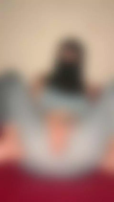 Just me, my hands, and a little solo fun 😏arab by arabalya