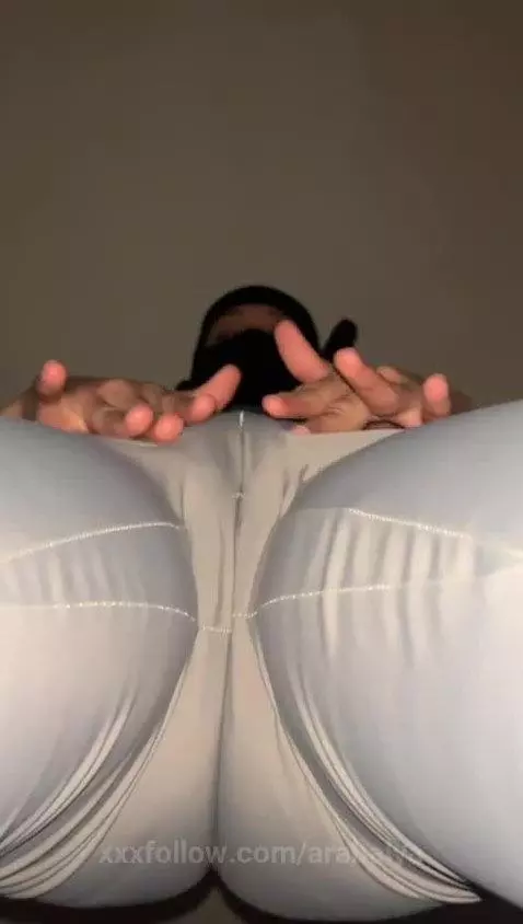 Footsie time 🦶 by arabalya