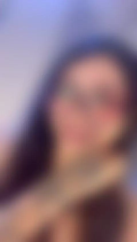 fill my tight pussy with pleasure and milk 😈 by aishablake