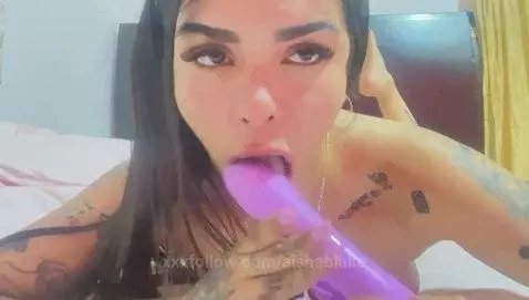 I want your rich cock to fill my mouth from your thick milk ... by aishablake