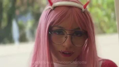 01 Cosplay

es.stripchat.com/charlottemoonxz
chaturbate.com/... by mooncharlotte