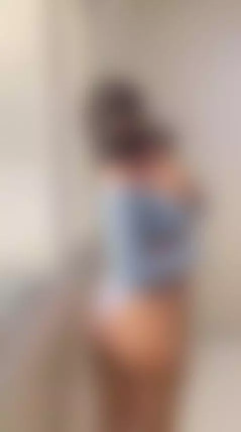 My ass jiggles better than your favorite porn. Prove me wron... by mayamuslim