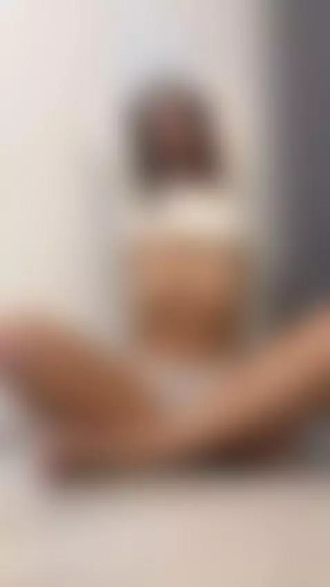 Kiss me everywhere… until I can’t breathe 💦🔥 by oliveflirt