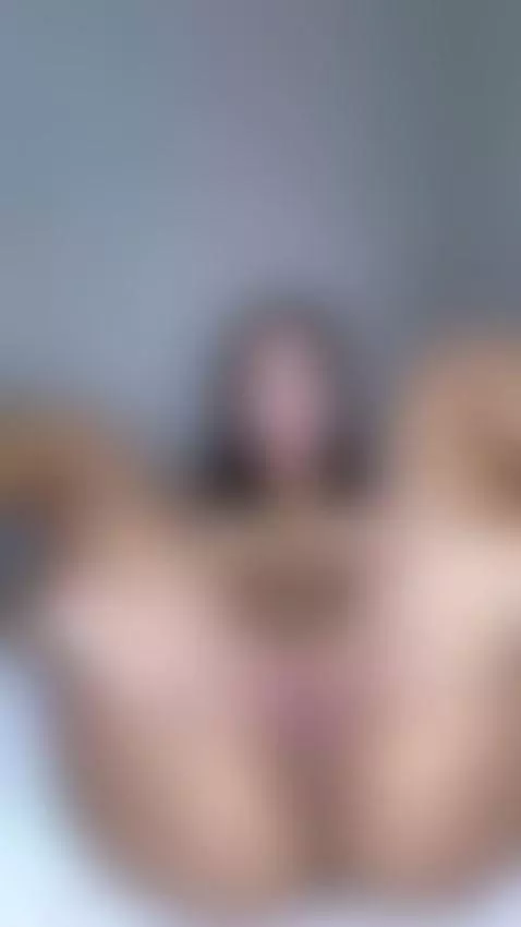 Choke me with your belt while you hammer my holes by oliveflirt