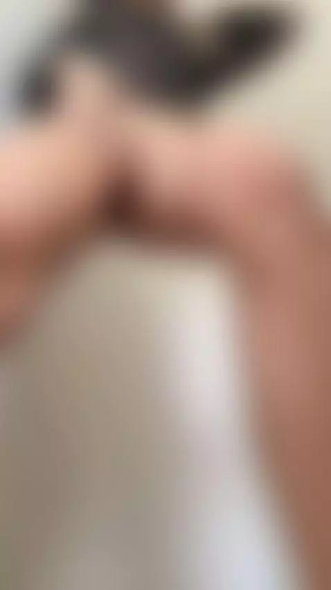 Destroy my pussy till it’s ruined forever 💦 by oliveflirt