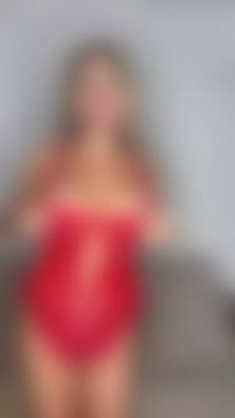 Curvy little brunette slut ready to play by wowjennifer