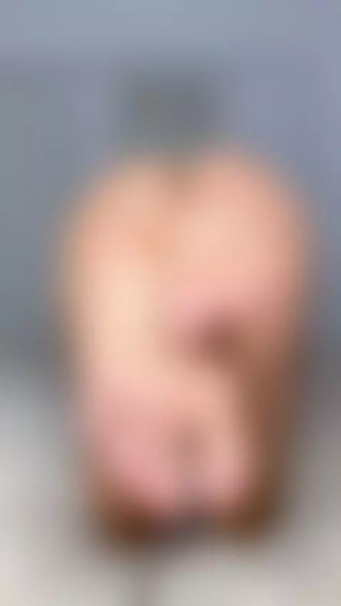 I want you to lick my feet👅 by wowjennifer