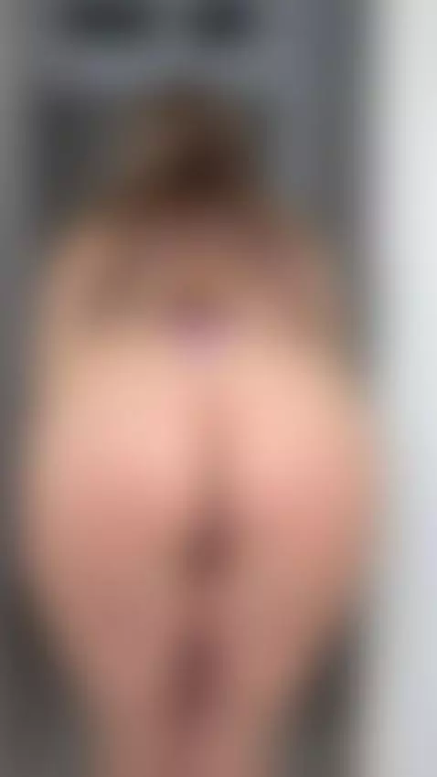 Am I teasing you in this thong? by wowjennifer