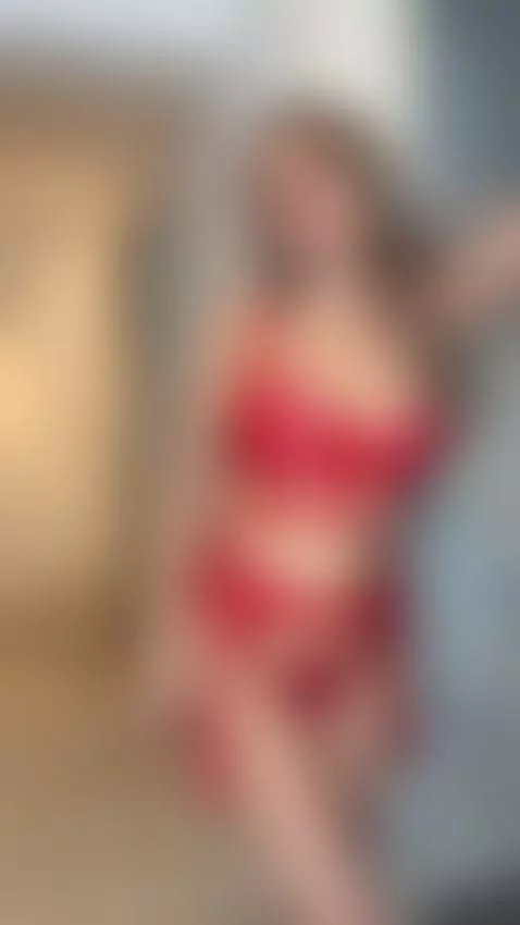 red makes me a dirty milf❤️ by wowjennifer