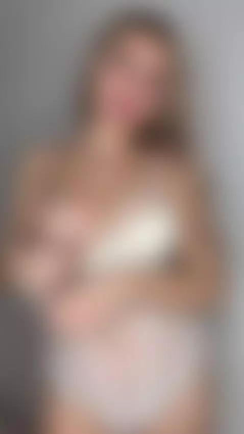 F40 married and wanting to trade🍒 by wowjennifer