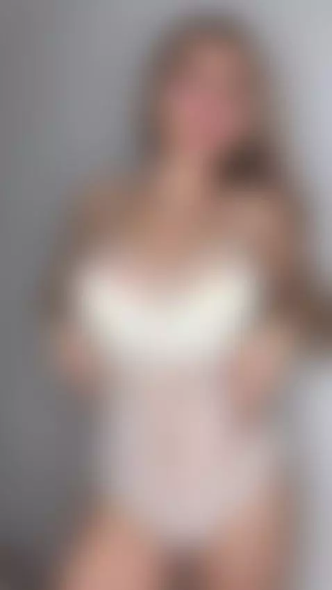 40yo mom of 2, still fuckable? by wowjennifer