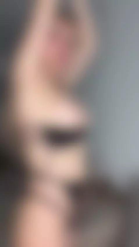 MILF loves her armpits by wowjennifer