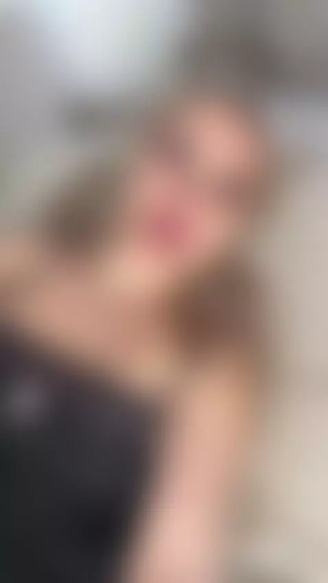 Let's flirt dirty on my onlyfans🔥😈 by wowjennifer