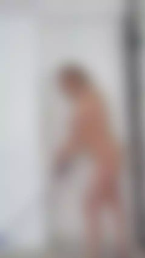 Home alone, cleaning naked🔥🔥more on my OF by wowjennifer