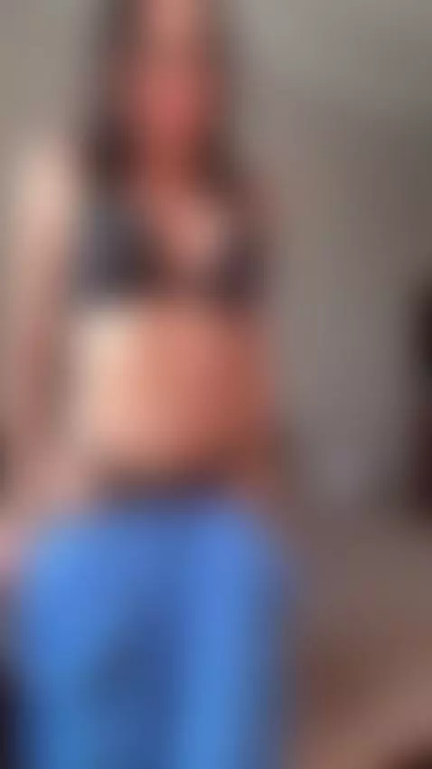 Soft tease here, wild energy on my OF 💋 by alexanoirr