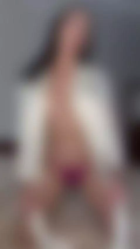 On the menu today, pretty face and pretty titties by alexanoirr