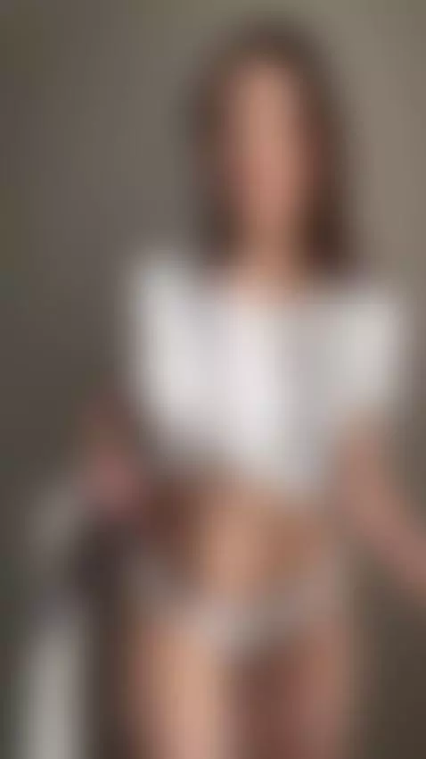 Let me show you what real flirting looks like. by alexanoirr