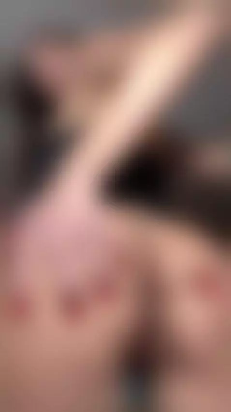 Just a bored girl who wants some fun by alexanoirr