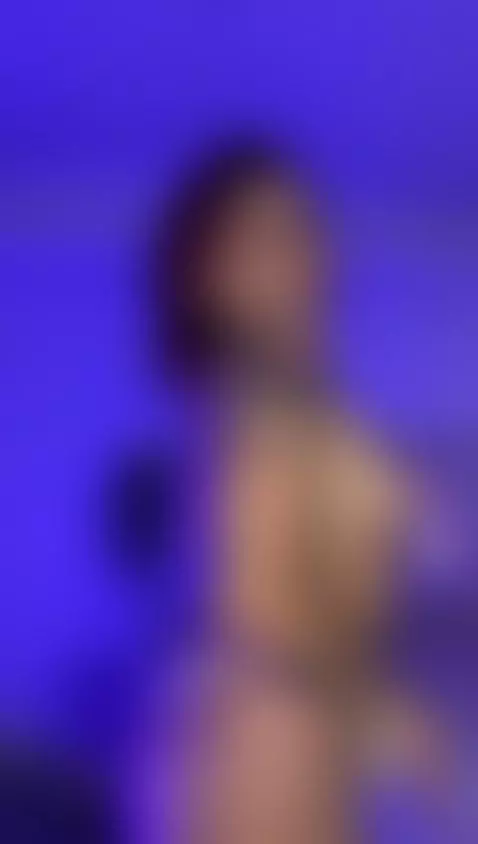 “Dangerous sweetness” by venusdelingh