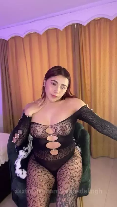 I want you to bounce my tits by venusdelingh