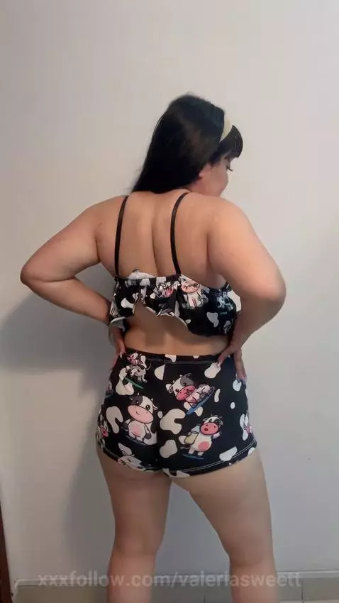 "What you see is just a small taste; the best is elsewhere. ... by valeriasweett