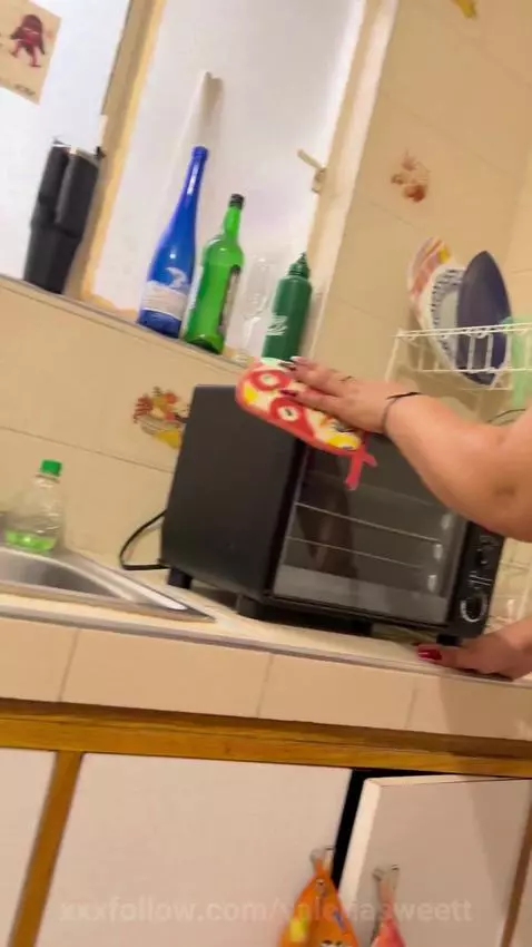 Si te atreves, quédate. / If you dare, stay. 🖤 by valeriasweett