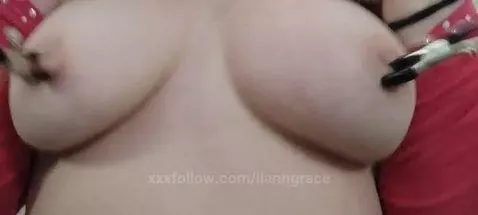 Play with my boobs 🙈🍒 by lianngrace