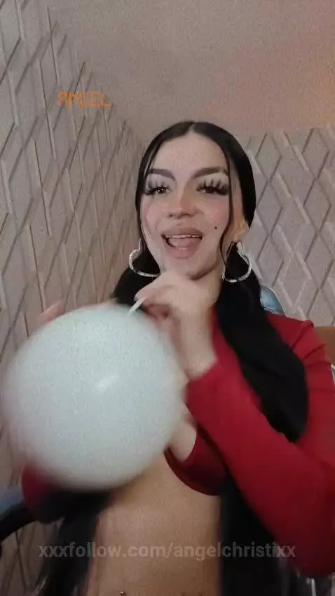 come and play with my balloons by angelchristixx