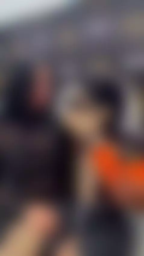 un besito nunca se le niega a nadie y menos a esta mujer tan... by elkingshow