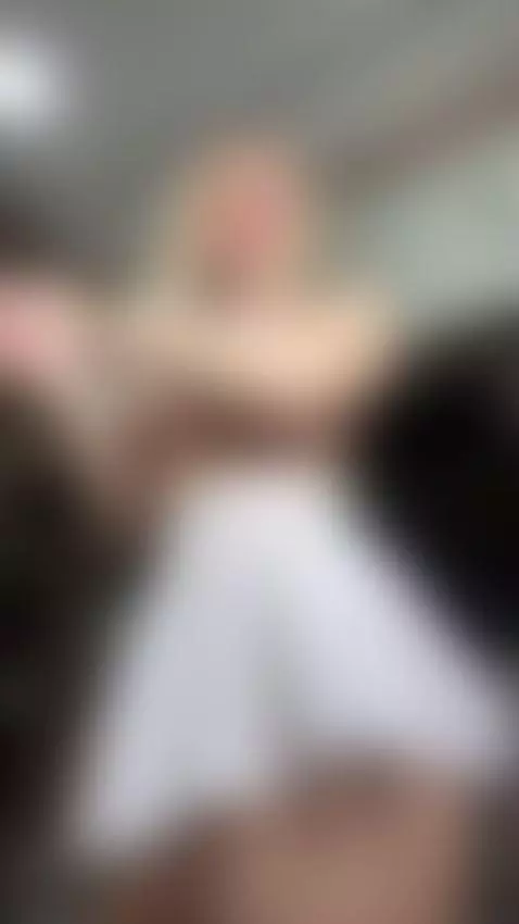 Close your eyes… now open that link 😈
Pleasure starts here. by chlloekinky