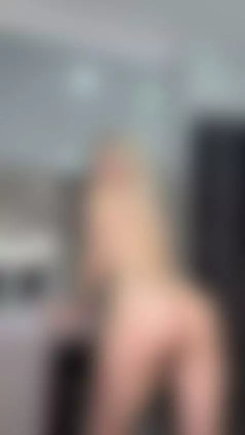 The moment you tap?
Everything changes 😵‍💫 by chlloekinky