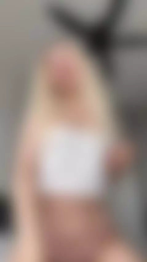 You’ve been warned 😘 OnlyFans is wild tonight by chlloekinky