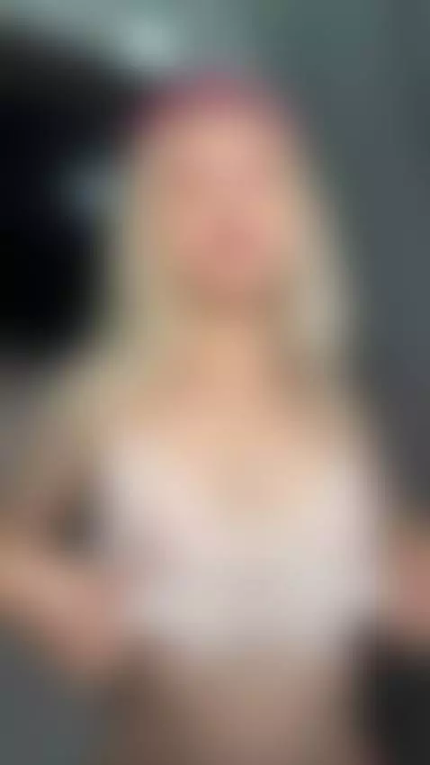 Private chats hit different on OnlyFans 😏 by chlloekinky