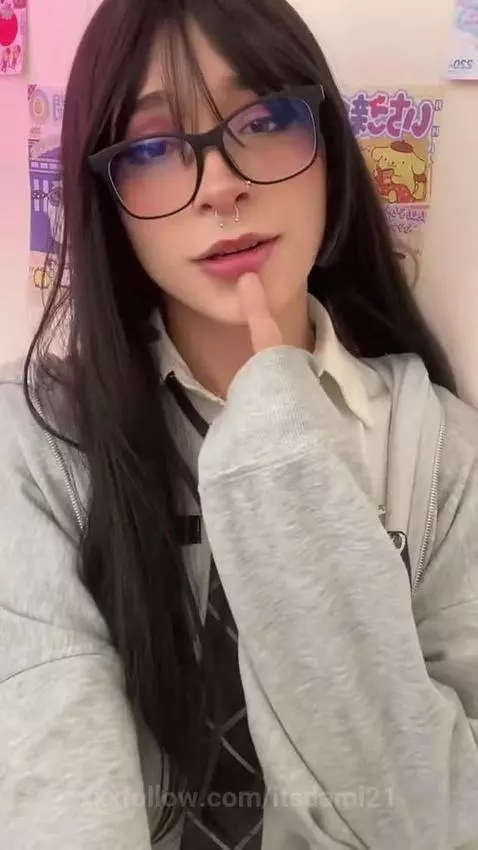 heyyy, I'm new here:D! by itsdami21