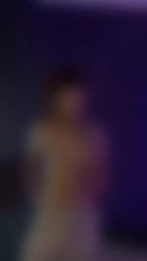 You can see my cock in the distance by bossdominator