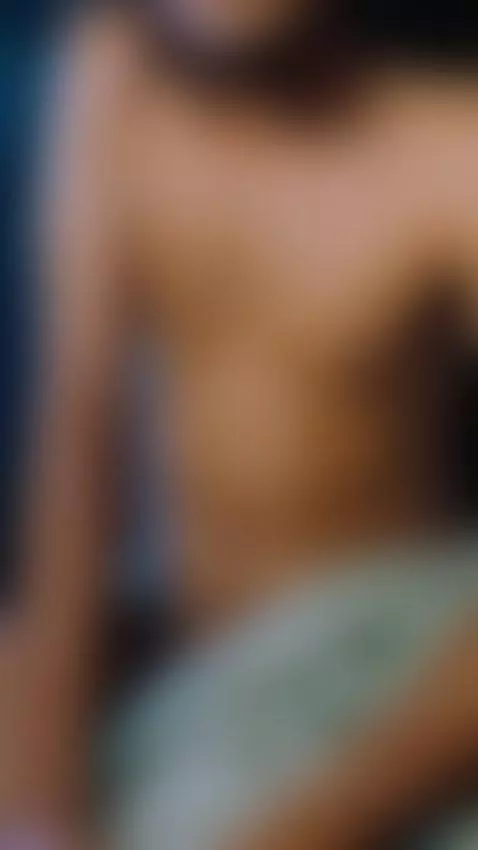 You think the towel can cover it by bossdominator