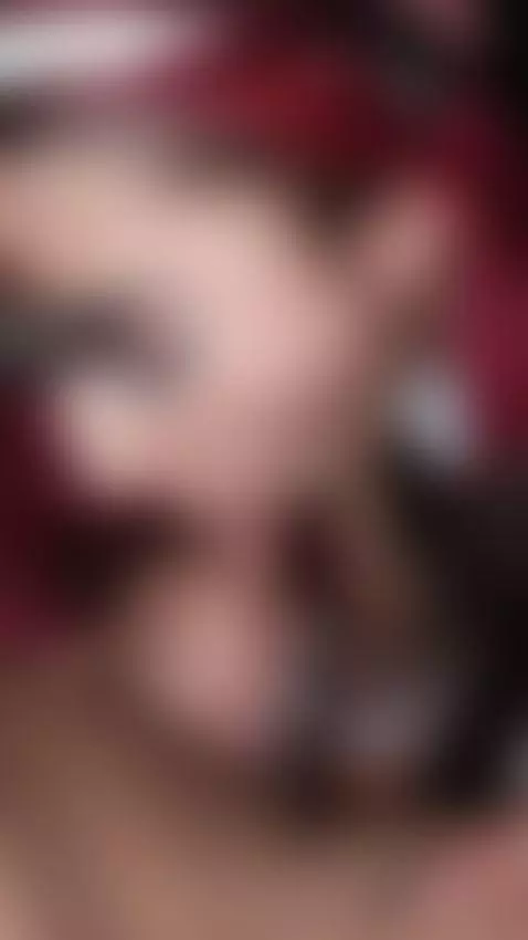 hoy estuve con una monjita  y me la chupo re rico 🥵

@parisf... by gameoftwo