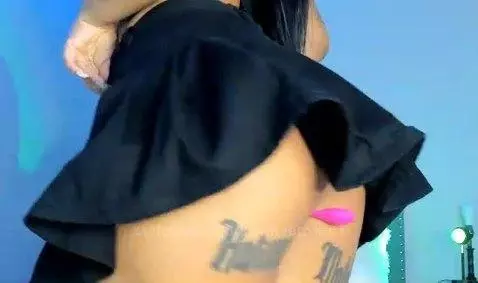 que hay debajo by kaythebrowm1