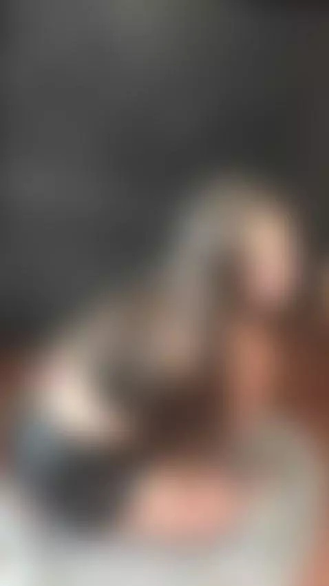 Hot clip — sultry and ready. Watch full content on my page by bettybong