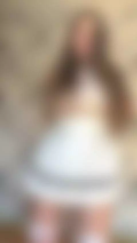 Hot clip — sensual and ready. Watch full content on my page by bettybong