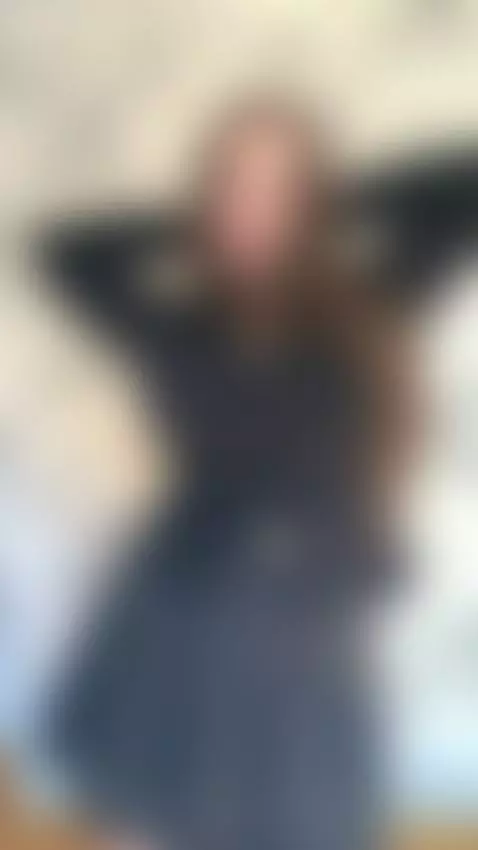 Short tease: sensual moment. Want more? Tap my profile by bettybong